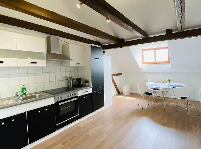 Yourfavoritebed Designapartment Im Zentrum 10 Апартаменты *